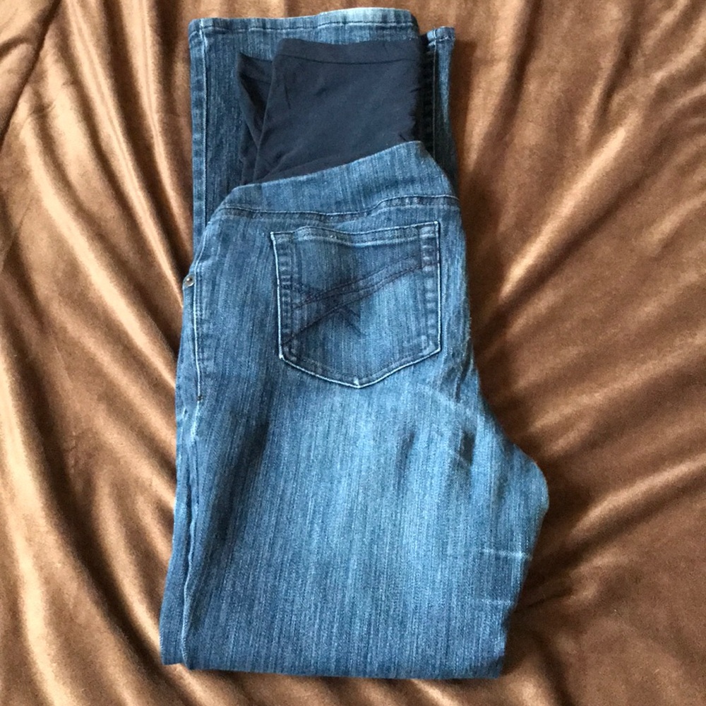 🤰🏽 3/$20. maternity jeans. Oh baby.